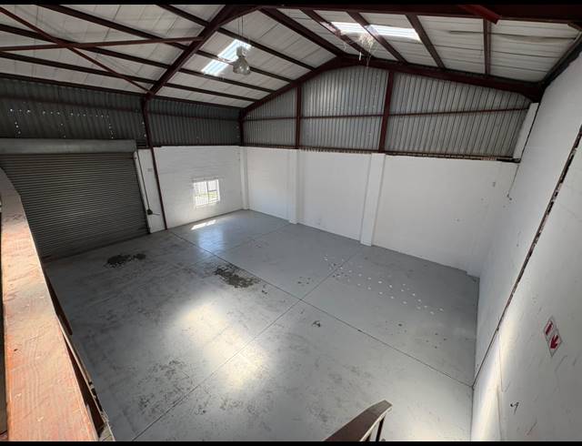 229M² WAREHOUSE TO LET IN BROADLANDS PARK